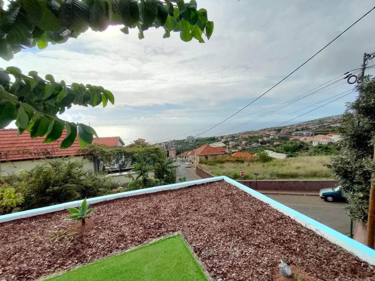 Villa Madeira Blue House à Calheta  Extérieur photo